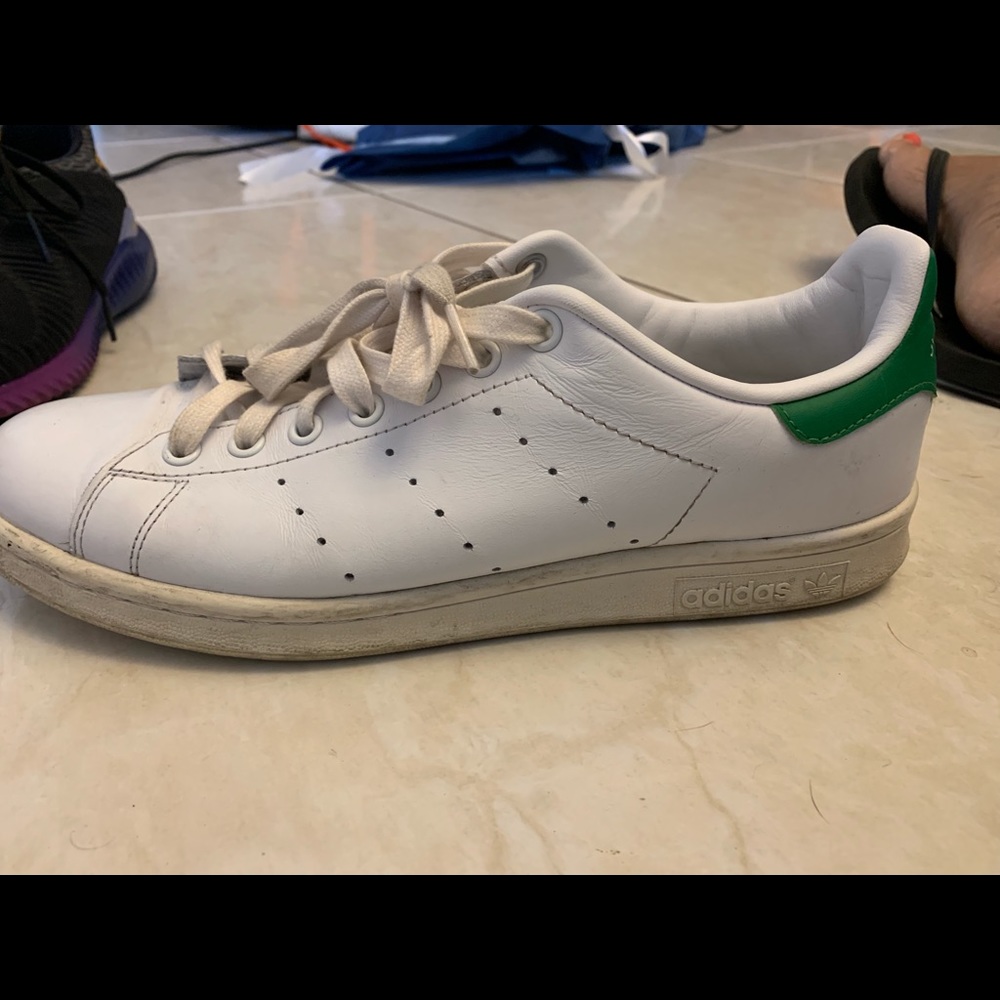 Adidas classic
